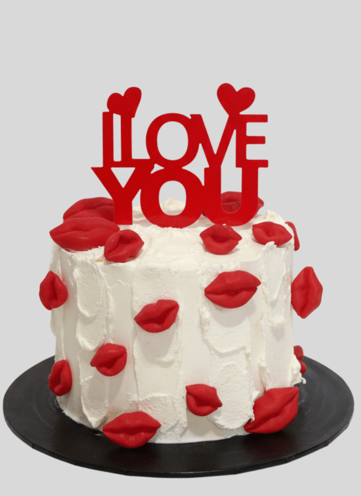 Delicate Lips Cake