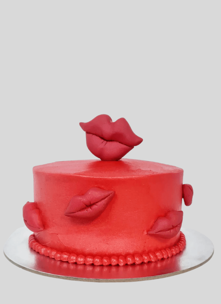 Excellent Lips Cake