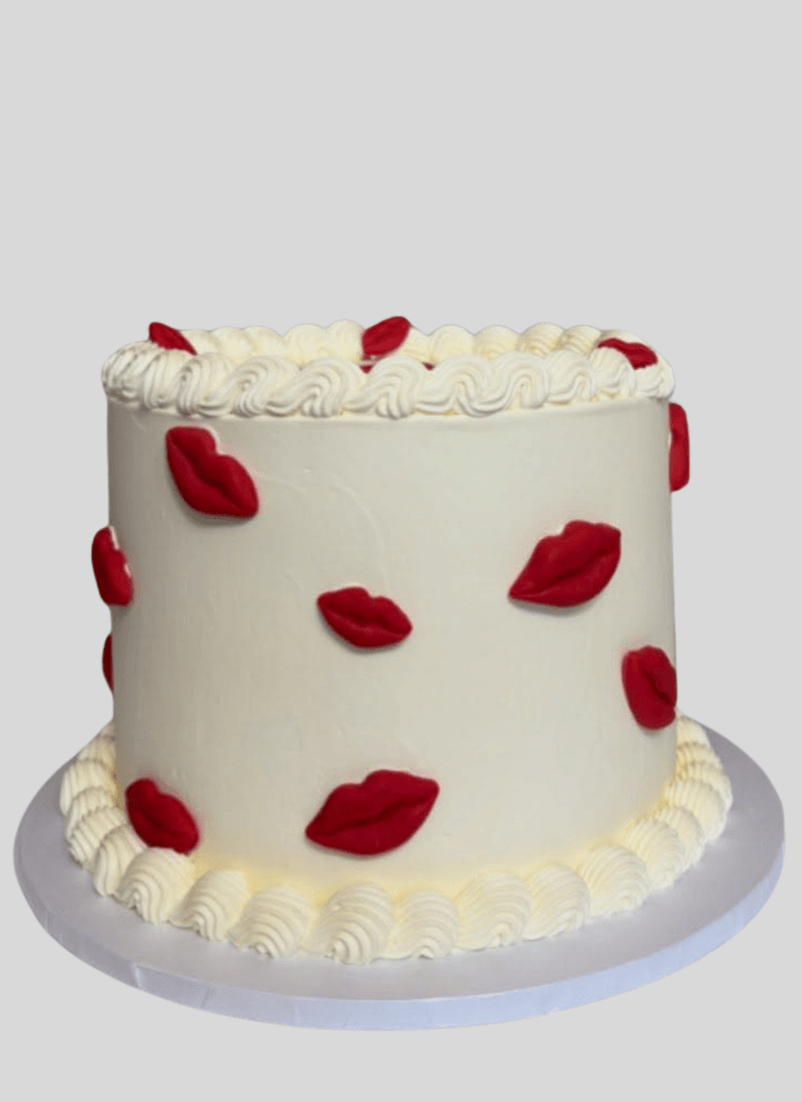 Exquisite Lips Cake