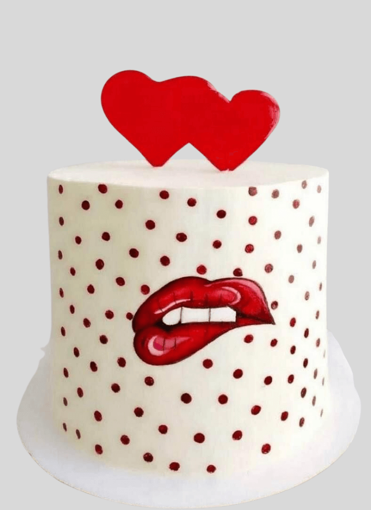 Fine Lips Cake