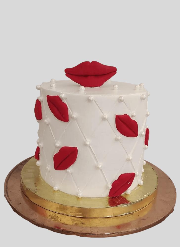 Gorgeous Lips Cake