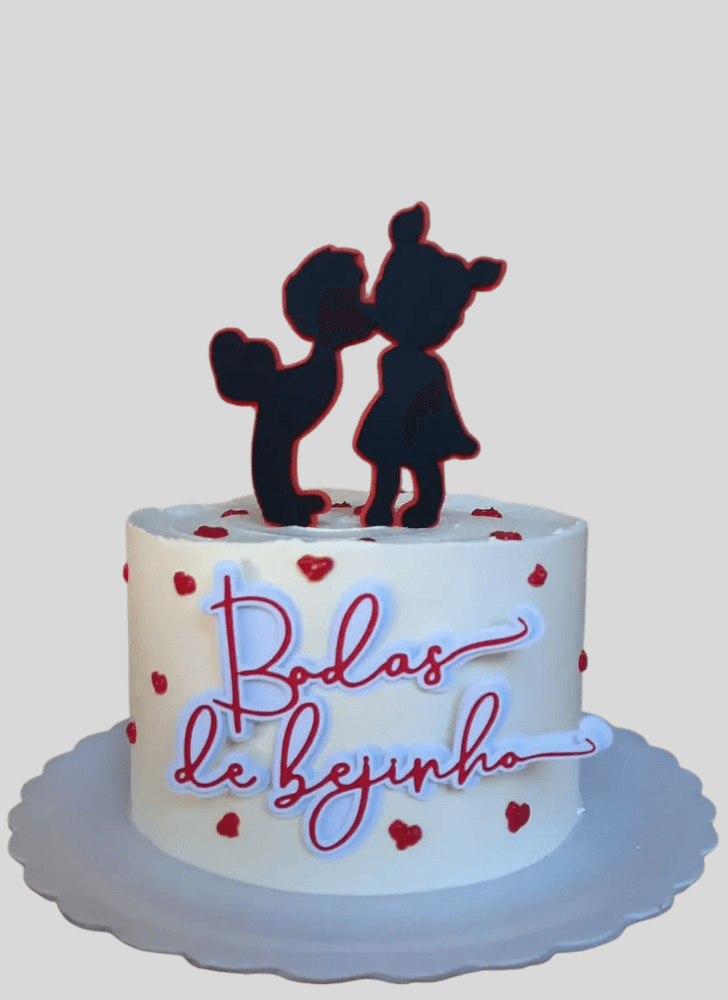 Ideal Lips Cake