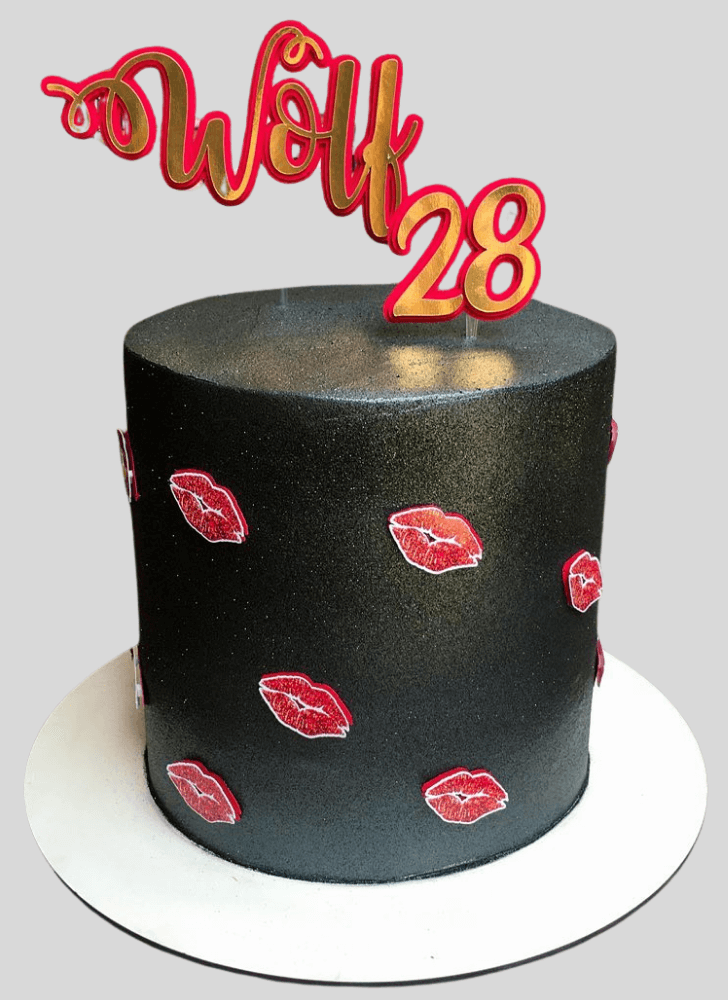 Magnetic Lips Cake