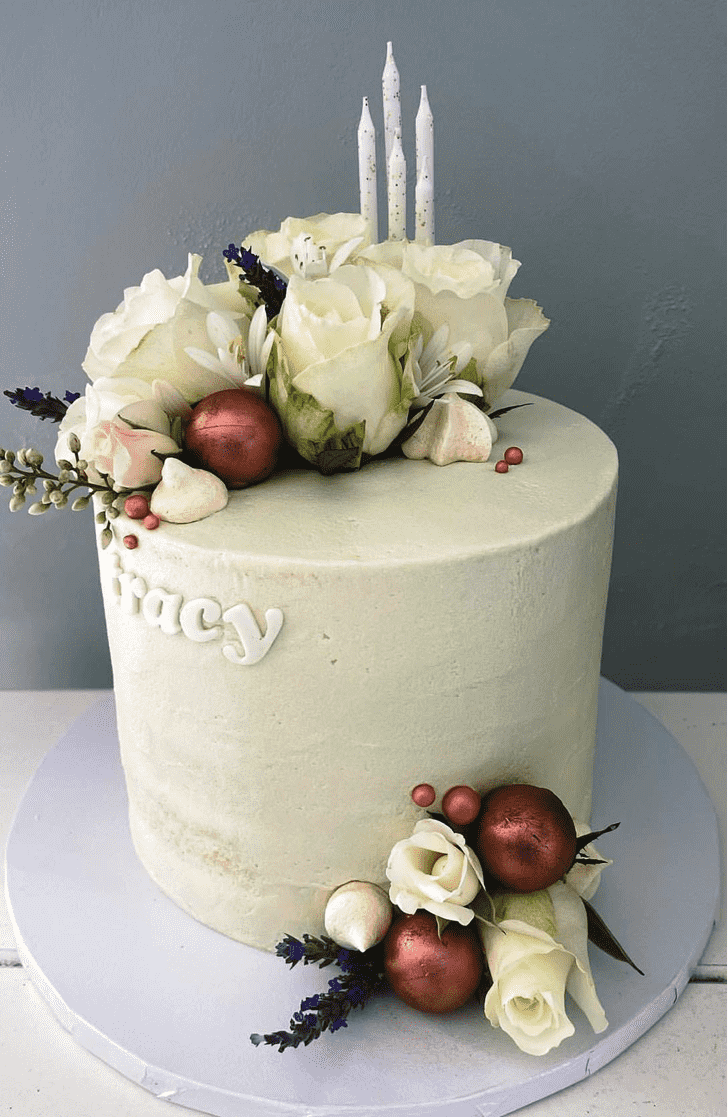 Captivating White Cake