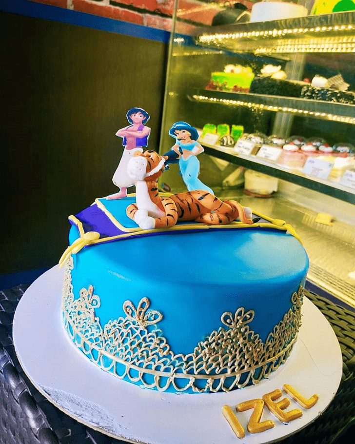 Shapely Aladdin Cake