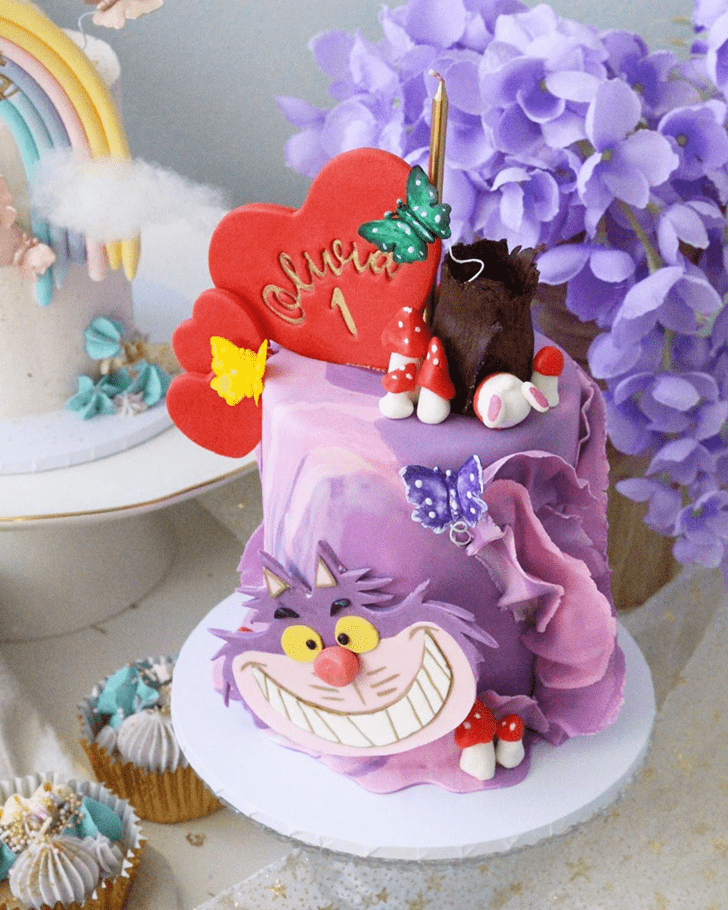 Captivating Alice in Wonderland Cake