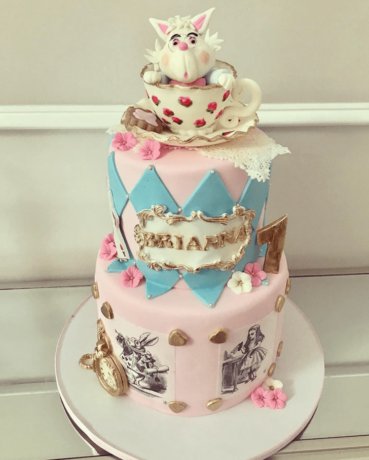 Comely Alice in Wonderland Cake