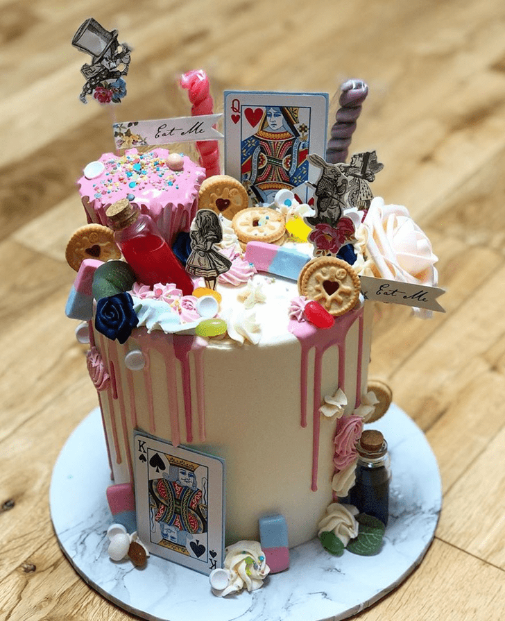Dazzling Alice in Wonderland Cake