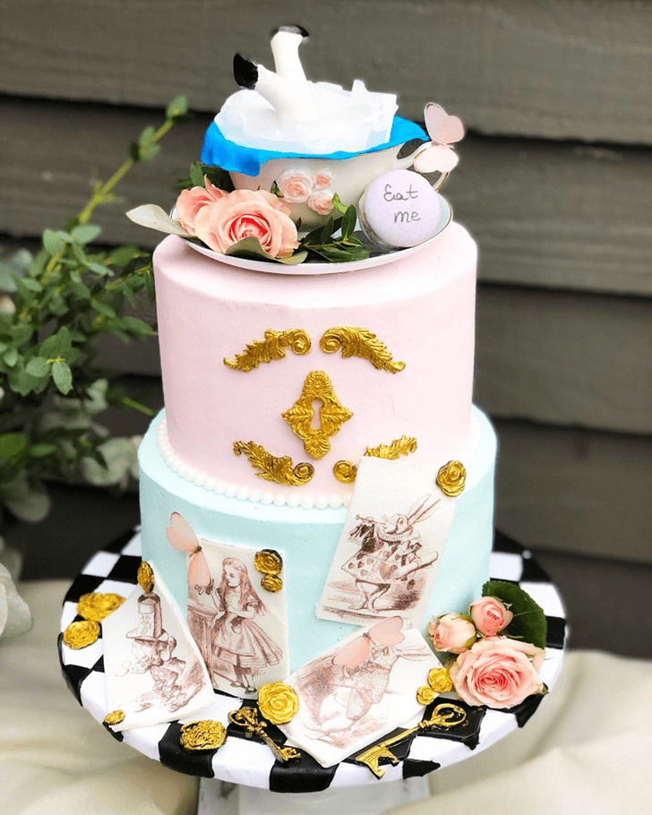 Delightful Alice in Wonderland Cake