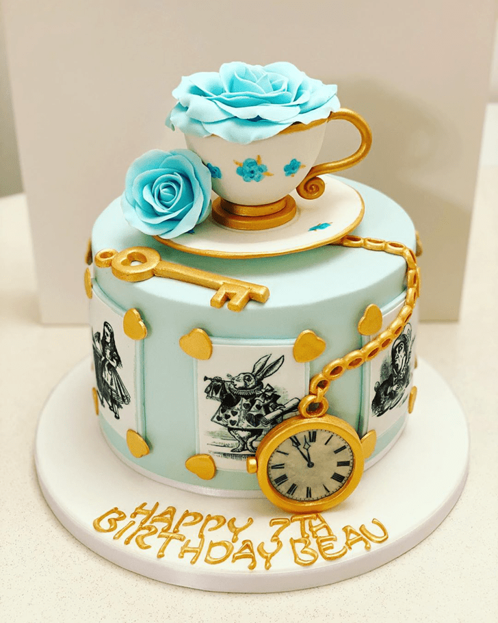 Magnificent Alice in Wonderland Cake
