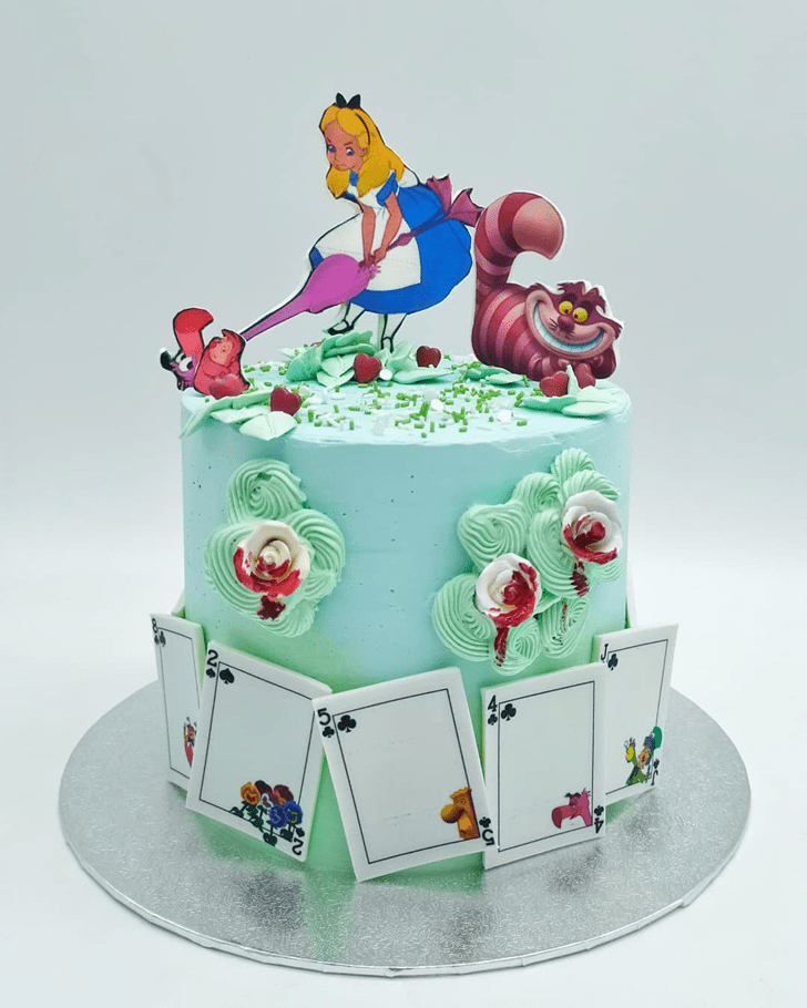 Resplendent Alice in Wonderland Cake
