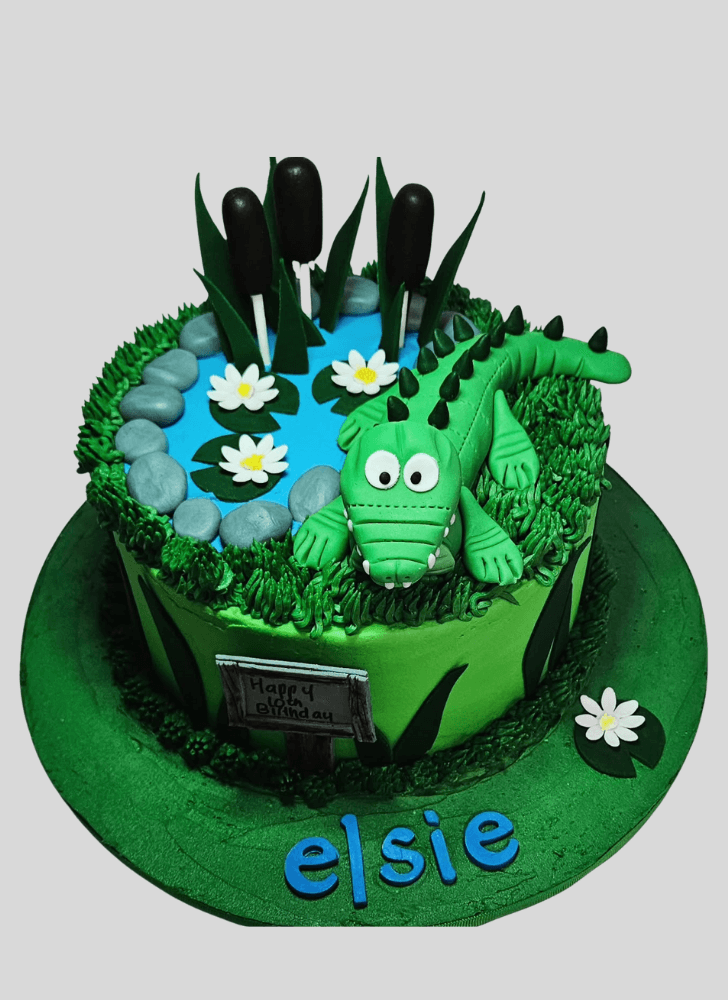 Stunning Alligator Cake