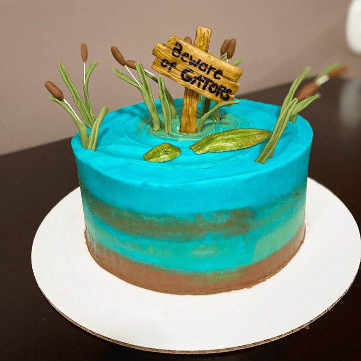 Fine Alligator Cake