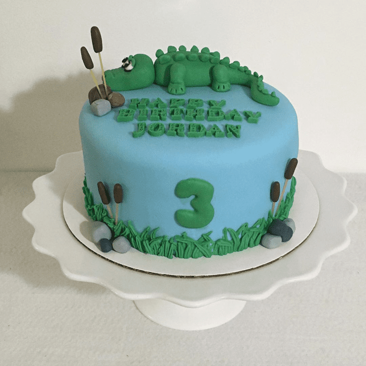 Pretty Alligator Cake
