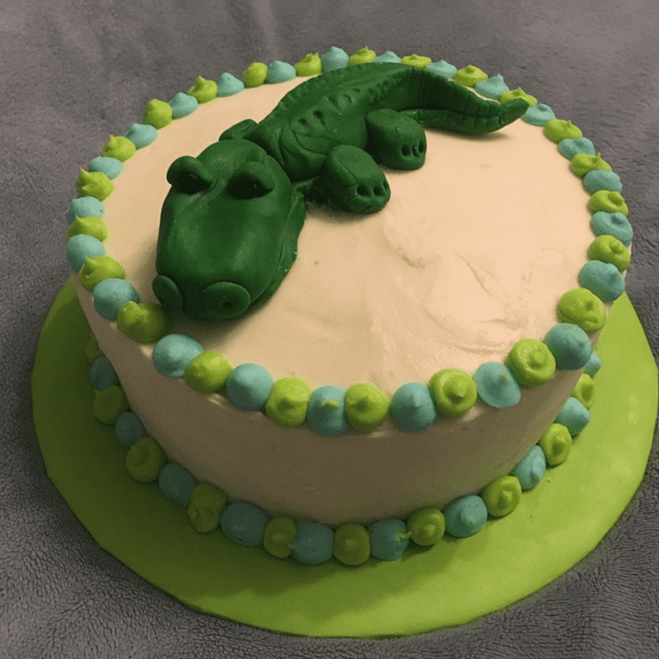 Ravishing Alligator Cake