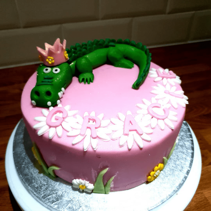 Shapely Alligator Cake