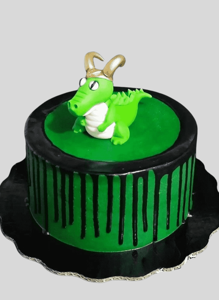 Alluring Alligator Cake Cake
