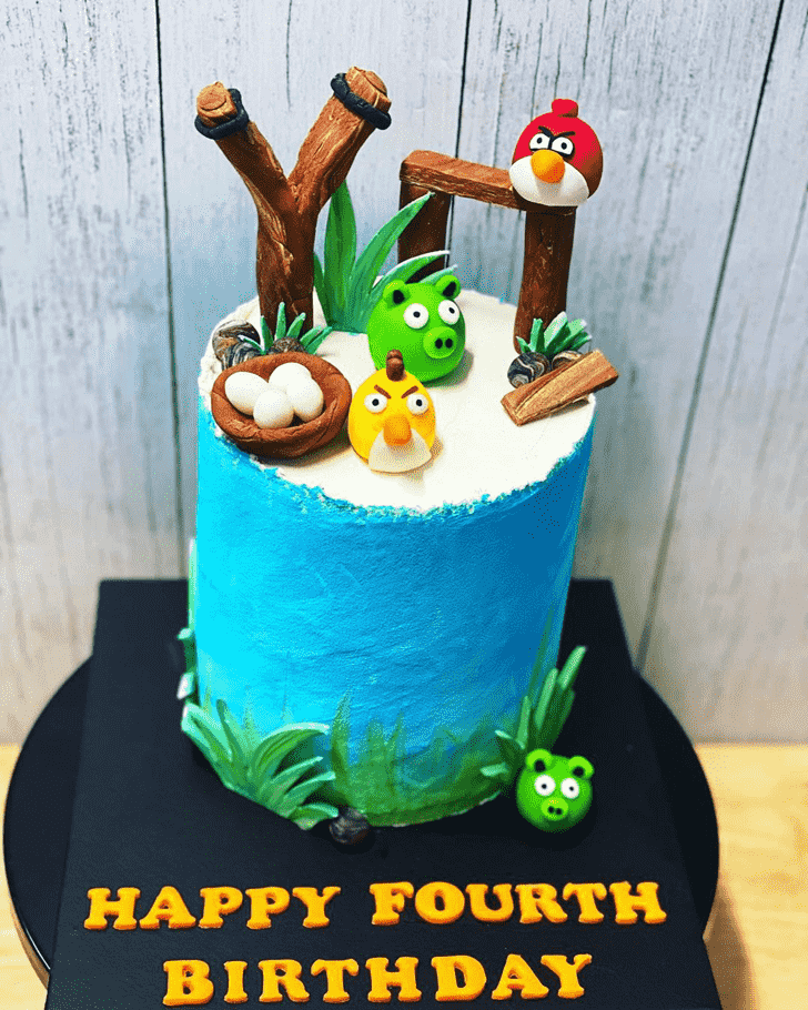 Dazzling Angry Birds Cake