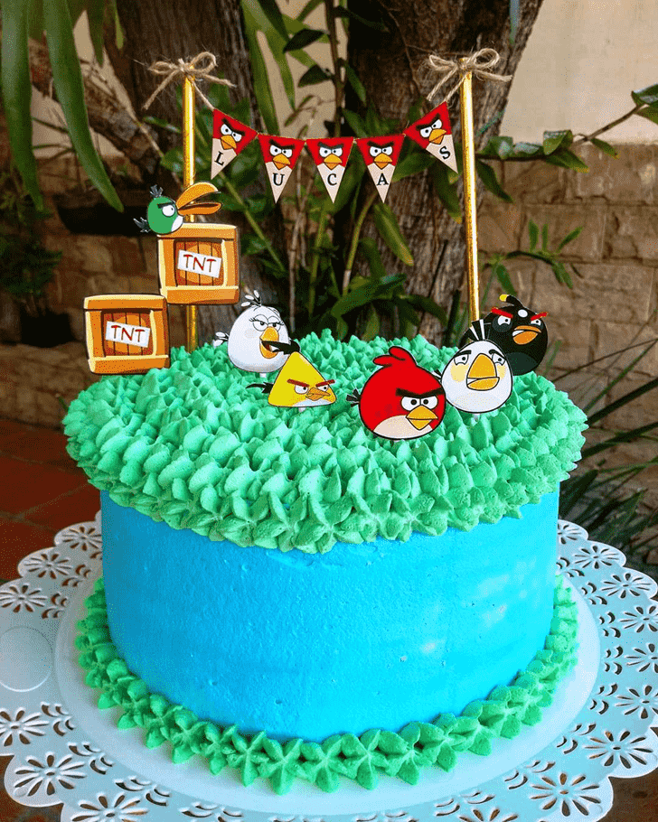 Fair Angry Birds Cake