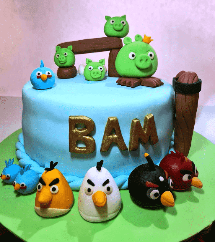 Ideal Angry Birds Cake