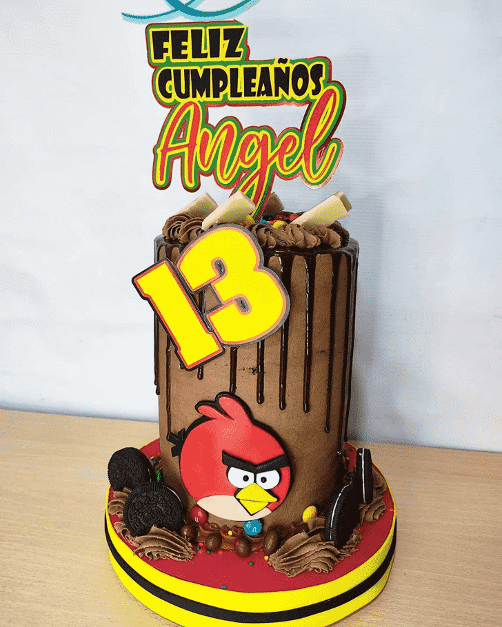Ravishing Angry Birds Cake