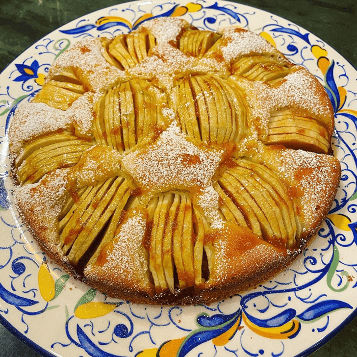 Dazzling Apple Cake