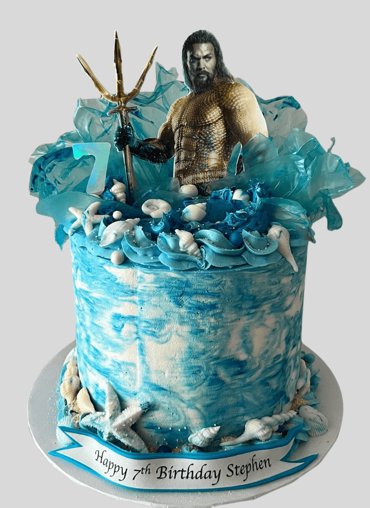 Pretty Aquaman Cake