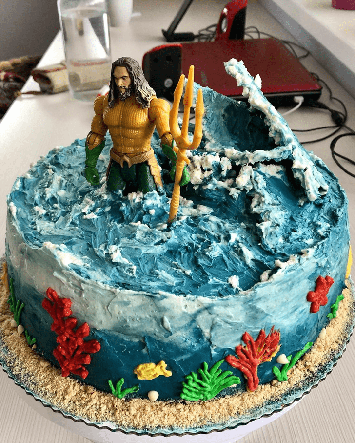 Grand Aquaman Cake