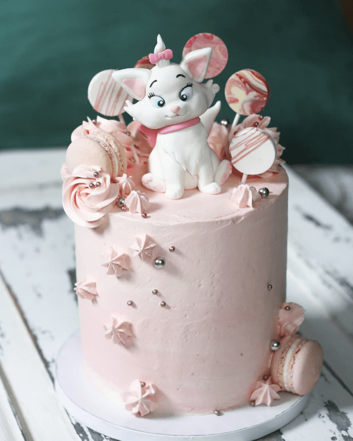 Fascinating Aristocats Cake
