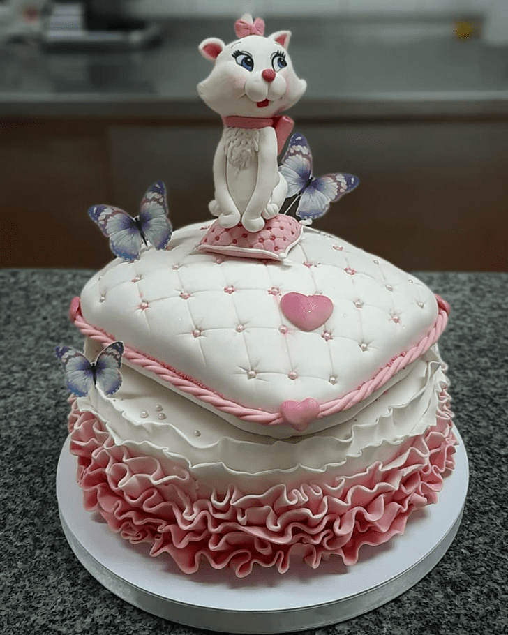 Lovely Aristocats Cake Design
