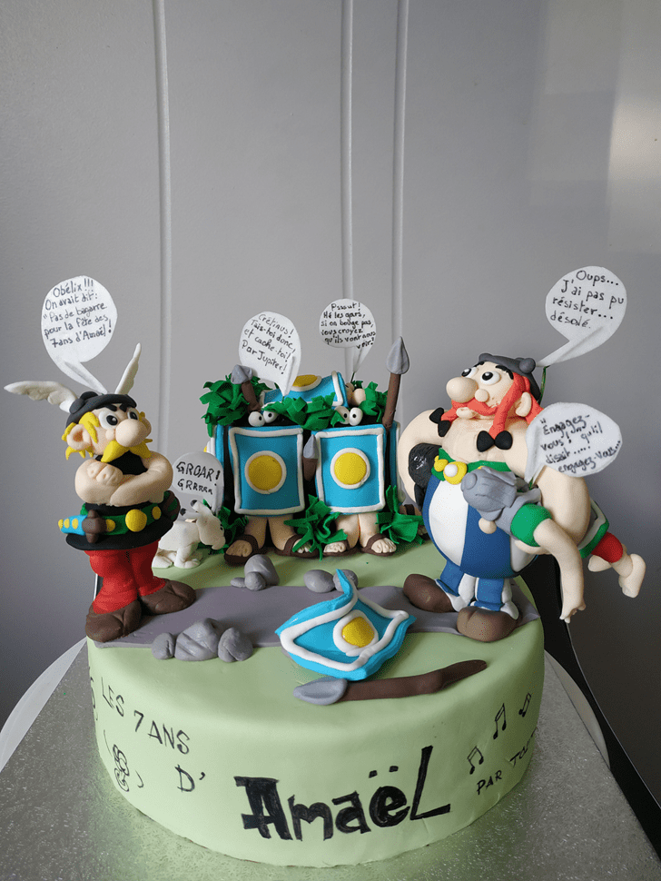 Admirable Asterix Cake Design