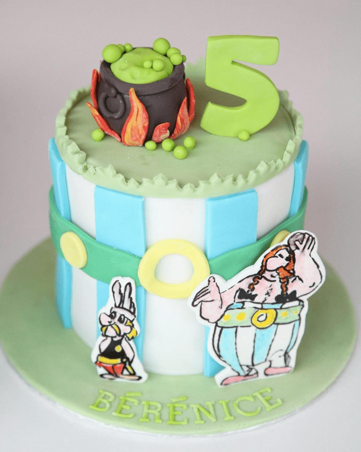 Lovely Asterix Cake Design