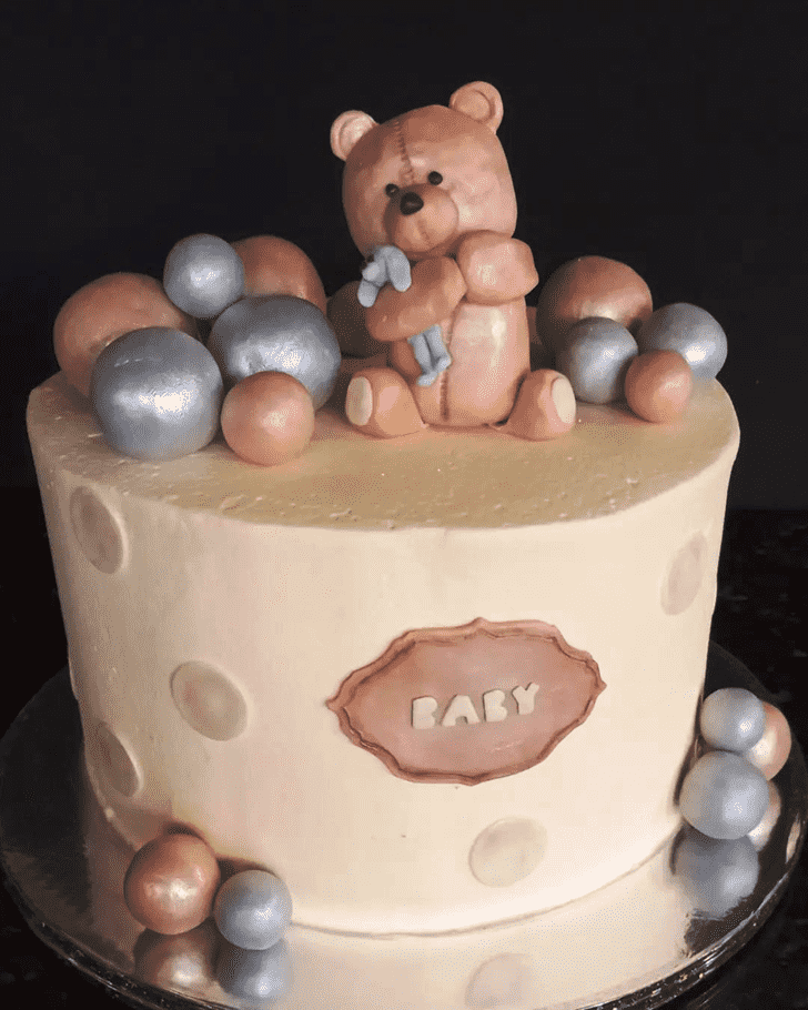 Mesmeric Baby Shower Cake