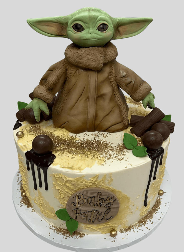 Beauteous Baby Yoda Cake