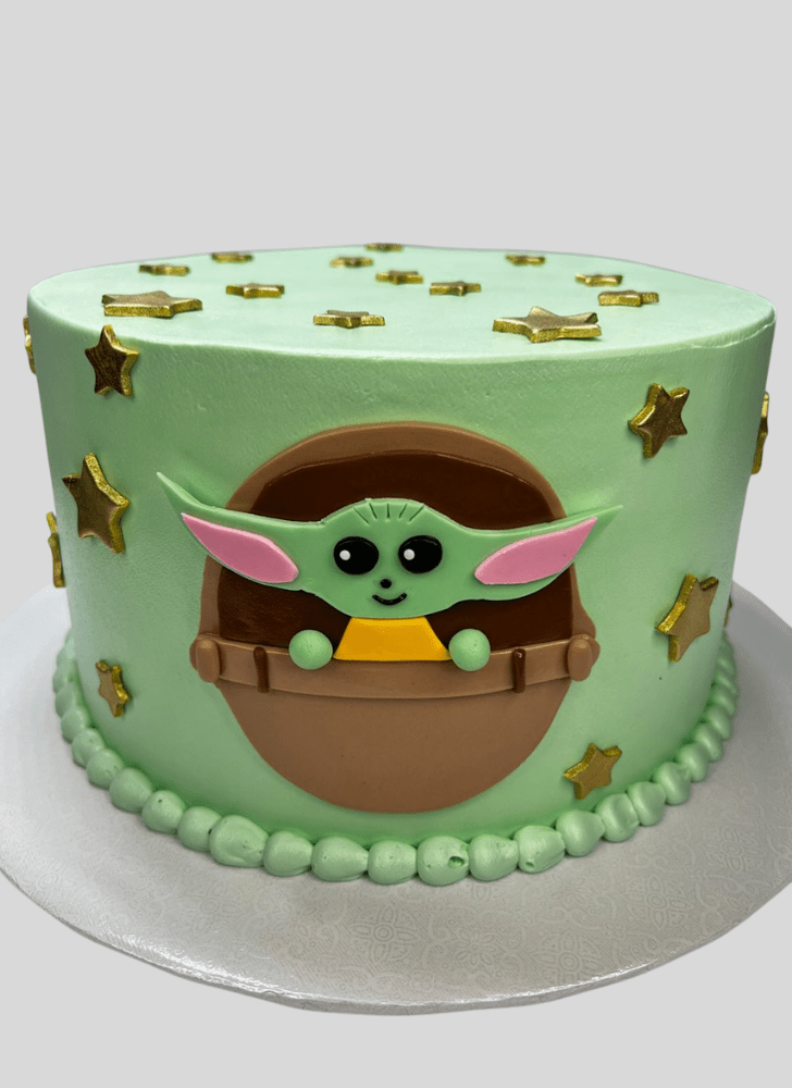 Lovely Baby Yoda Cake Design