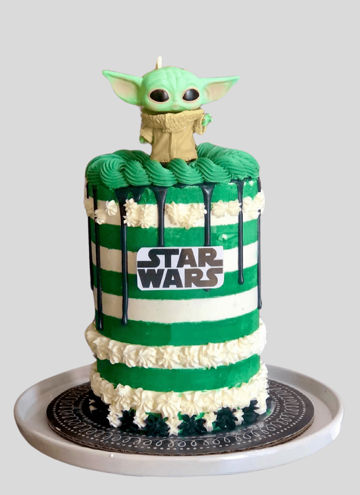 Slightly Baby Yoda Cake