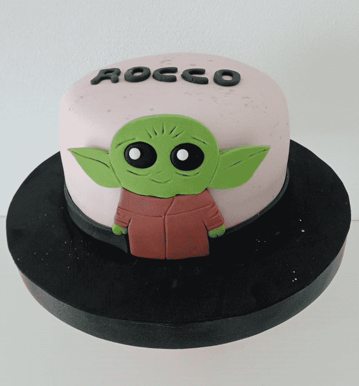 Admirable Baby Yoda Cake Design