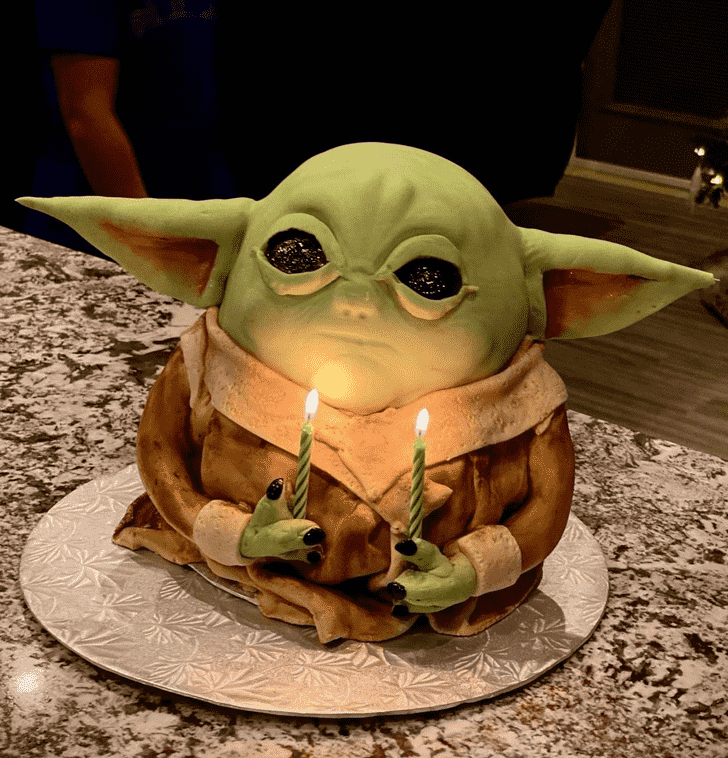 Comely Baby Yoda Cake