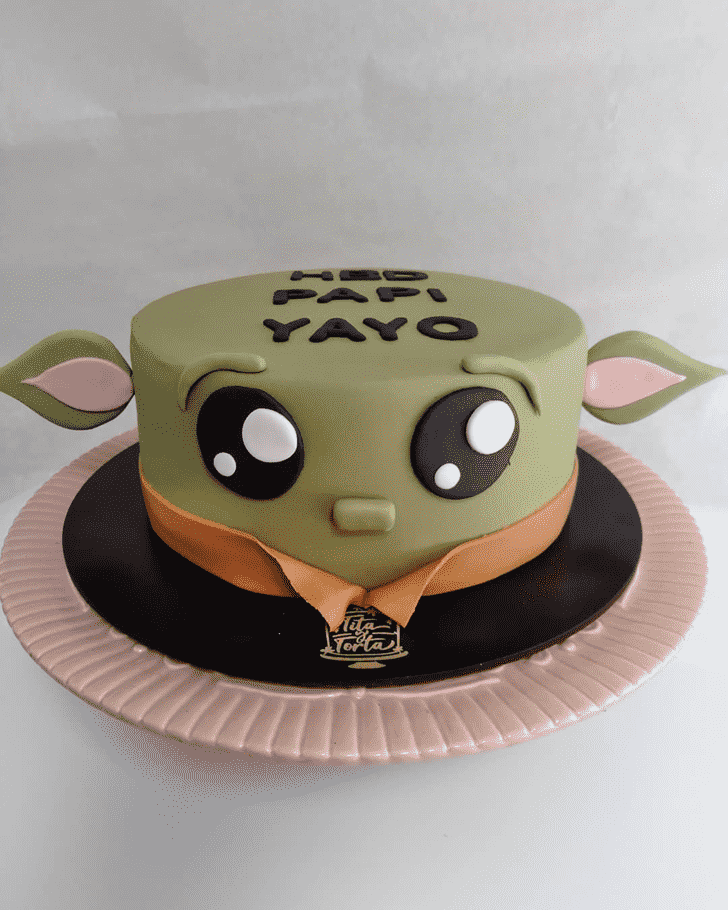 Good Looking Baby Yoda Cake
