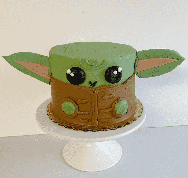 Grand Baby Yoda Cake