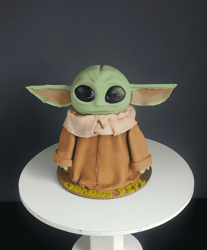 Lovely Baby Yoda Cake Design