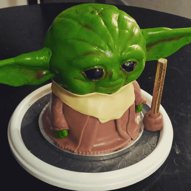 Slightly Baby Yoda Cake