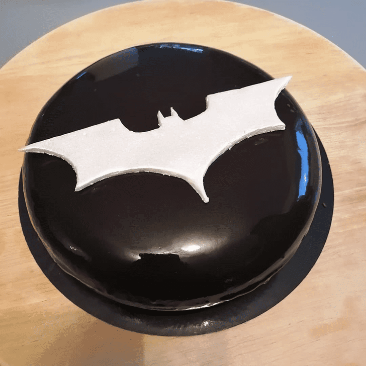 Good Looking Bat Cake