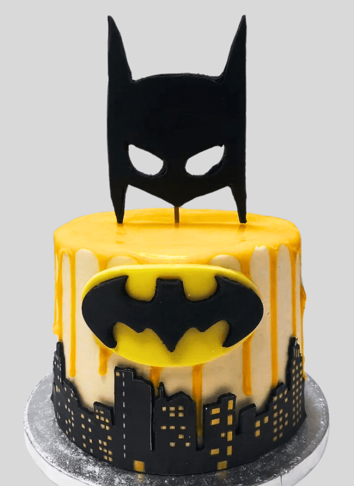 Slightly Batman Cake