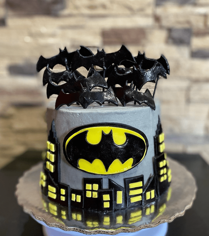Inviting Batman Cake