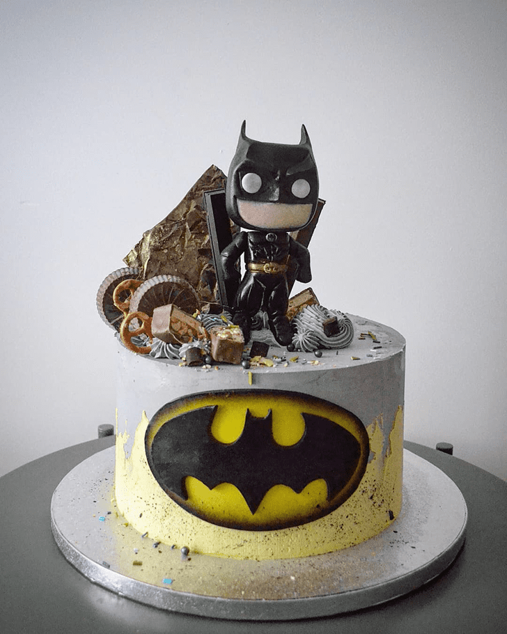 Magnetic Batman Cake