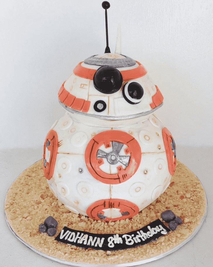 Excellent BB8 Cake
