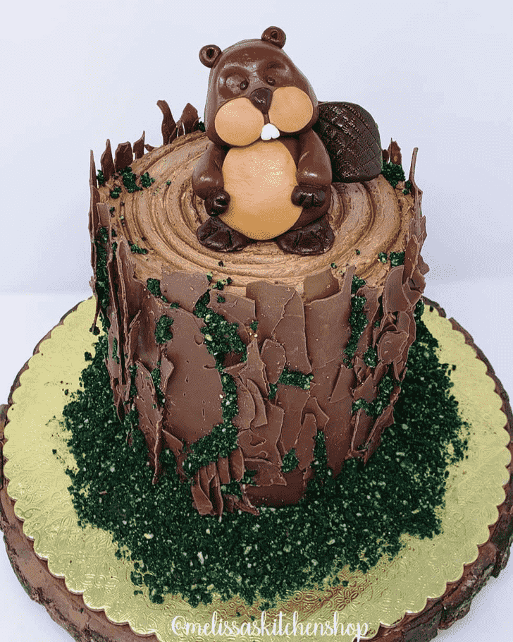 Splendid Beaver Cake