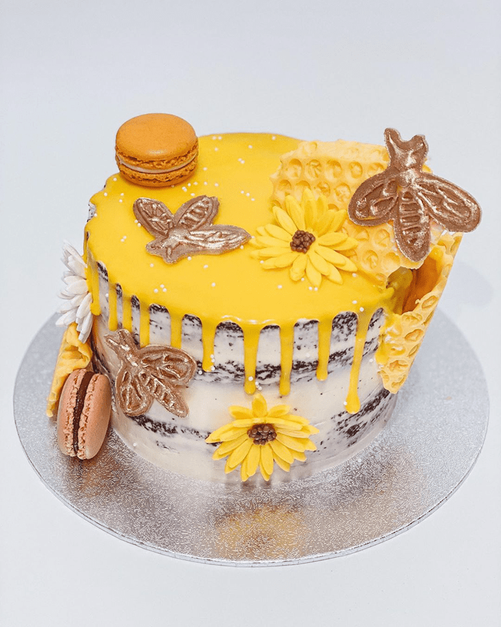 Angelic Bee Cake