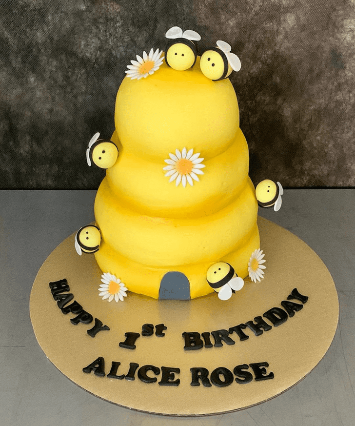 Cute Bee Cake